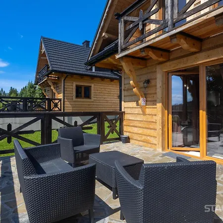 Sauna & Jacuzzi 샬레 Harkabuz